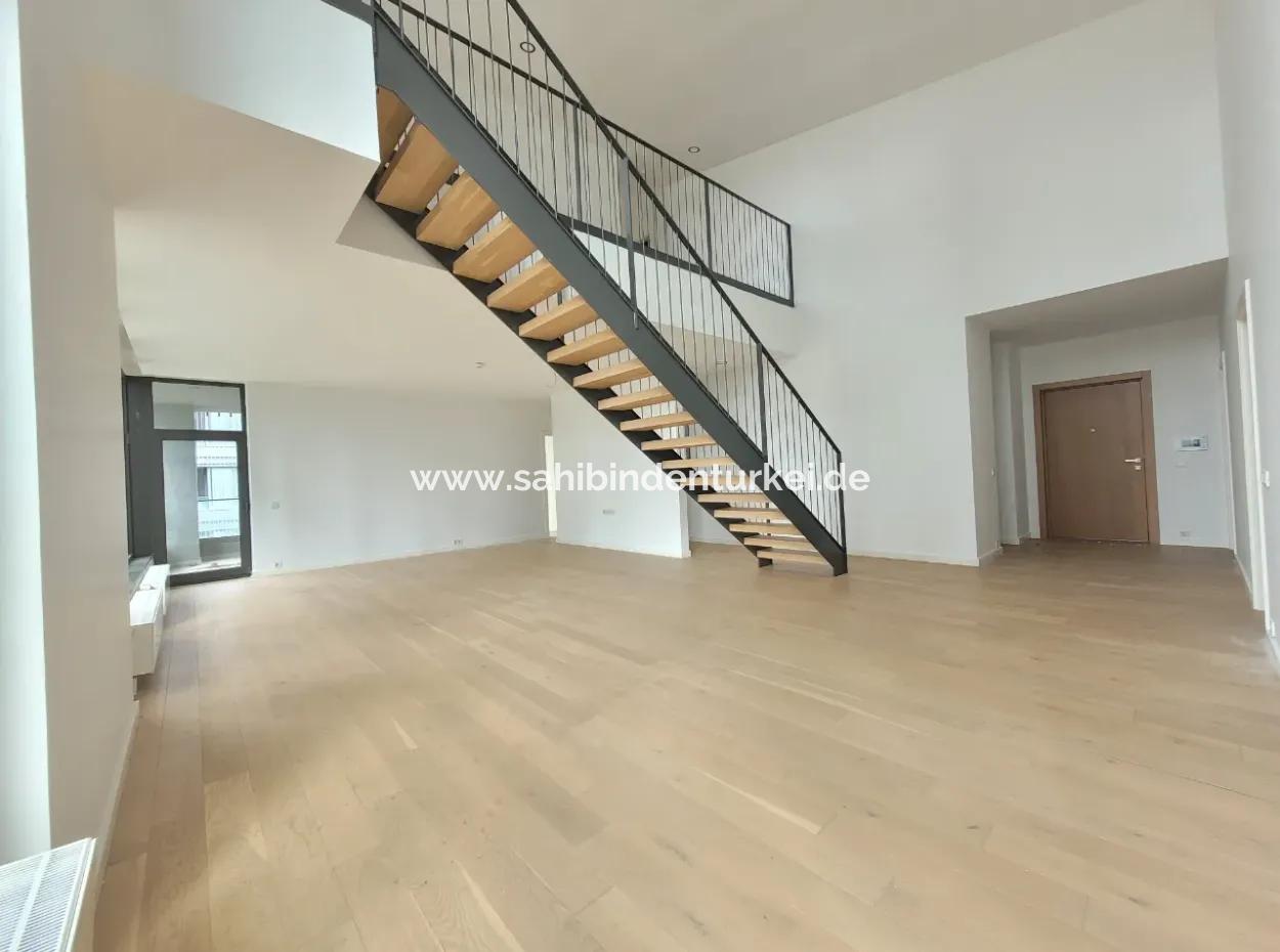5,5+1  Maisonette-Wohnung Im 5. Stock Mit Blick Auf Die Landschaft Zum Verkauf Im İncek Loft-Komplex