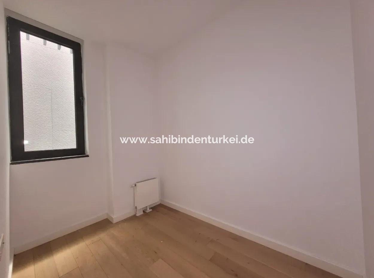 5,5+1  Maisonette-Wohnung Im 5. Stock Mit Blick Auf Die Landschaft Zum Verkauf Im İncek Loft-Komplex