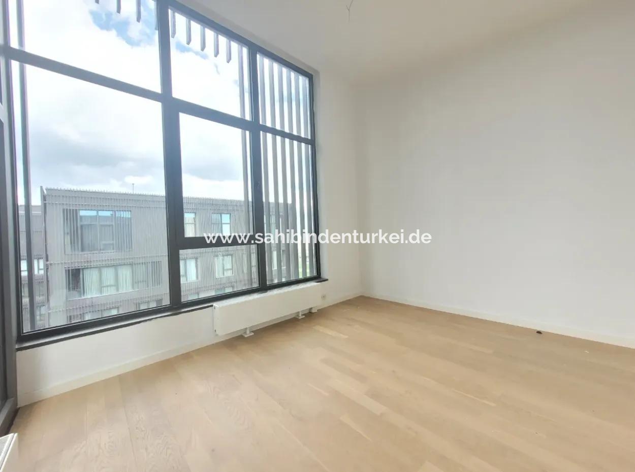 5,5+1  Maisonette-Wohnung Im 5. Stock Mit Blick Auf Die Landschaft Zum Verkauf Im İncek Loft-Komplex