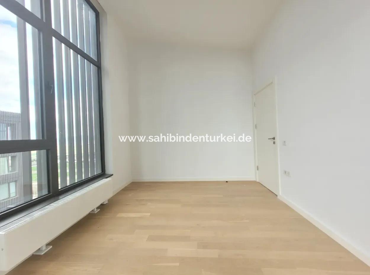 5,5+1  Maisonette-Wohnung Im 5. Stock Mit Blick Auf Die Landschaft Zum Verkauf Im İncek Loft-Komplex