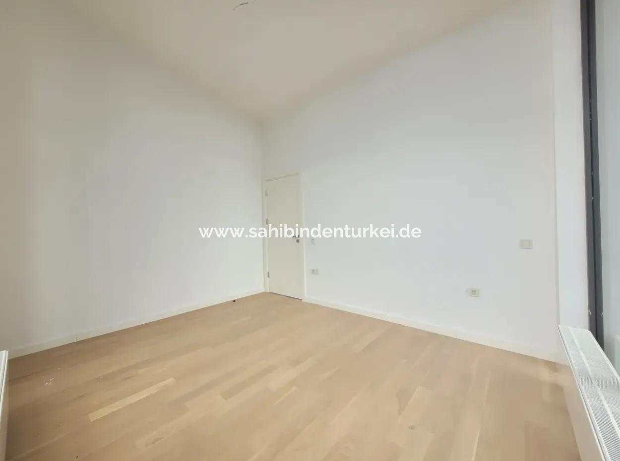 5,5+1  Maisonette-Wohnung Im 5. Stock Mit Blick Auf Die Landschaft Zum Verkauf Im İncek Loft-Komplex