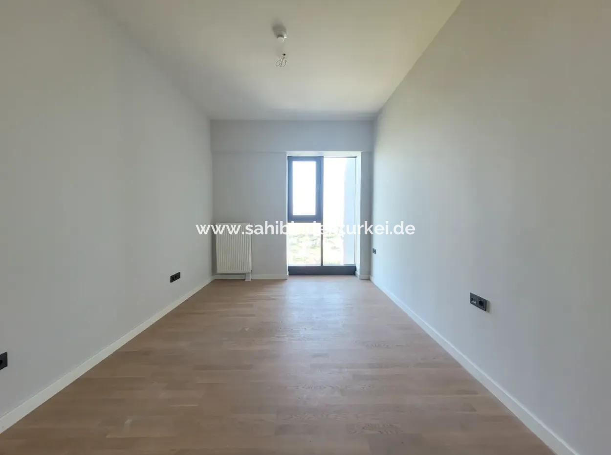 Beytepe İncek Bulvar Loft Zu Vermieten 2+1 68M² 21. Stock Boulevard Fassade Wohnung