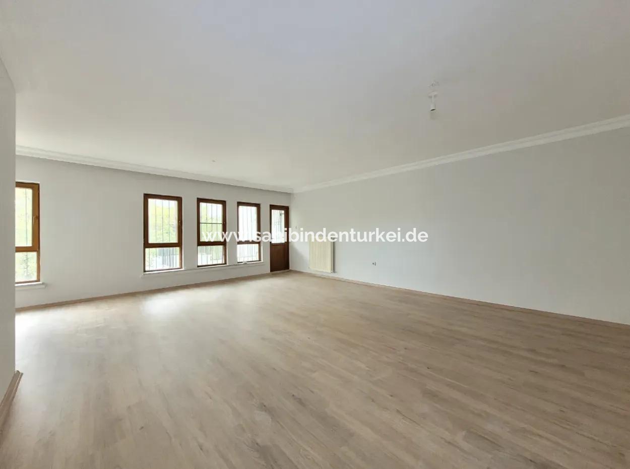 150 M² 4+1 Wohnung Zum Verkauf Im Zentrum Von Umitkoy