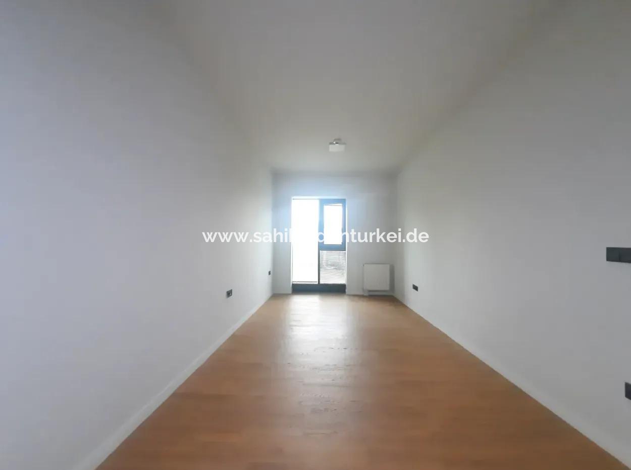 110 M2 2+1 Villa Zu Verkaufen In Beytepe İncek Bulvar Loft Lage Gartengeschoss Mieterlose Wohnung