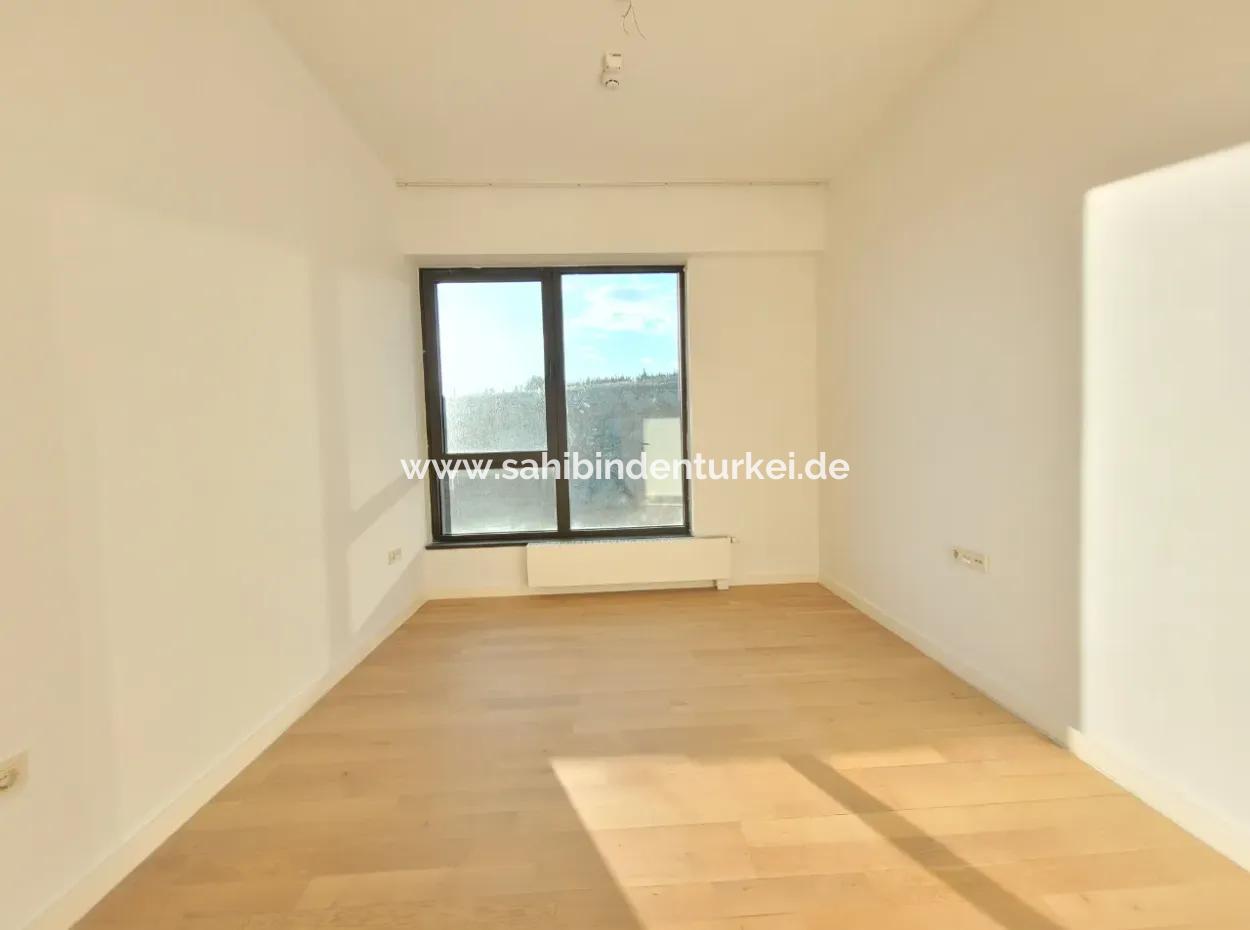 Mieterloses İncek Loft 3 1 Wohnung Im 4. Stock Mit Terrasse Zum Verkauf  In Gölbaşı / Ankara /Türkei
