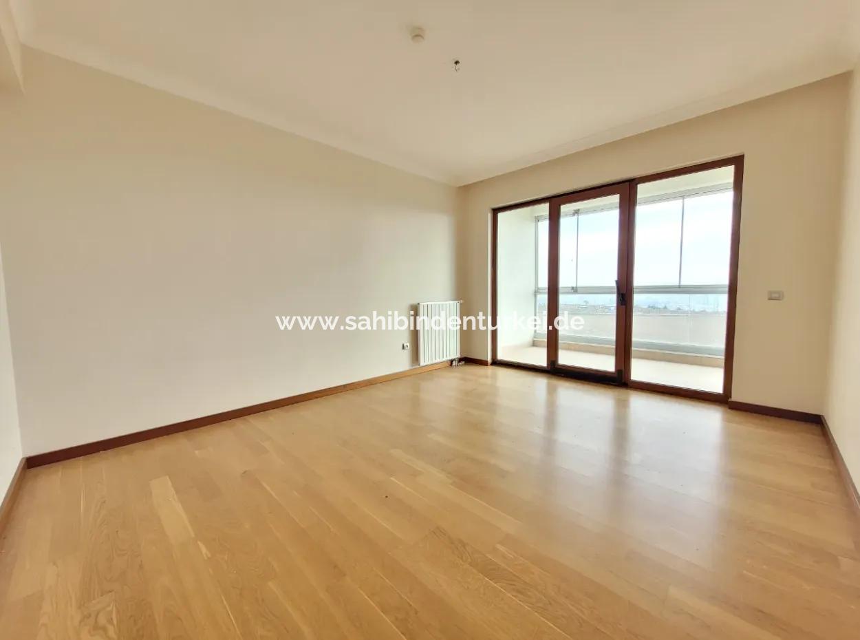 4+1 207 M² Wohnung Mit Seeblick Zum Verkauf Im Vacant İncek Nata
