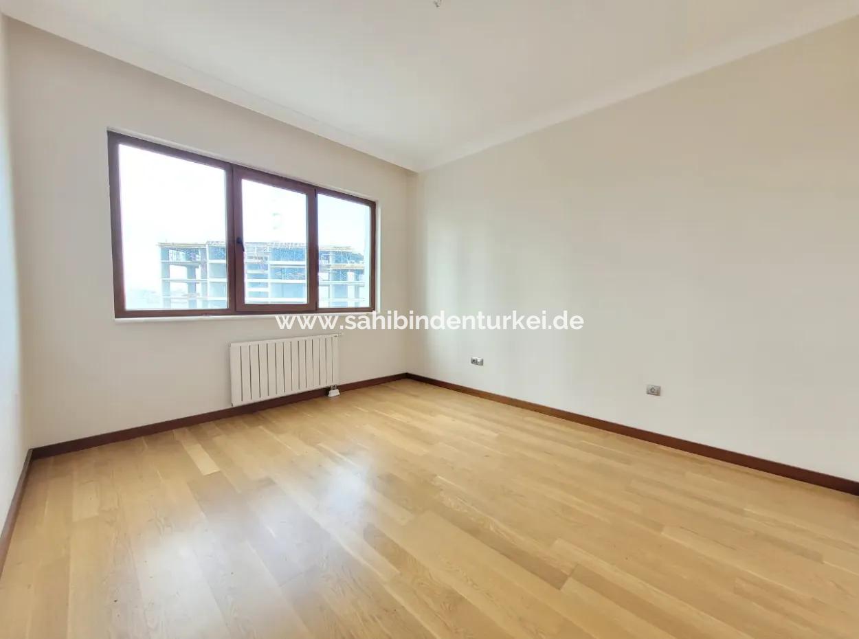 4+1 207 M² Wohnung Mit Seeblick Zum Verkauf Im Vacant İncek Nata