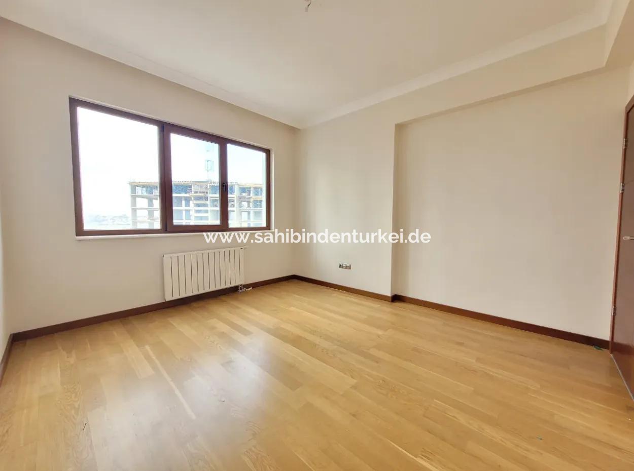 4+1 207 M² Wohnung Mit Seeblick Zum Verkauf Im Vacant İncek Nata