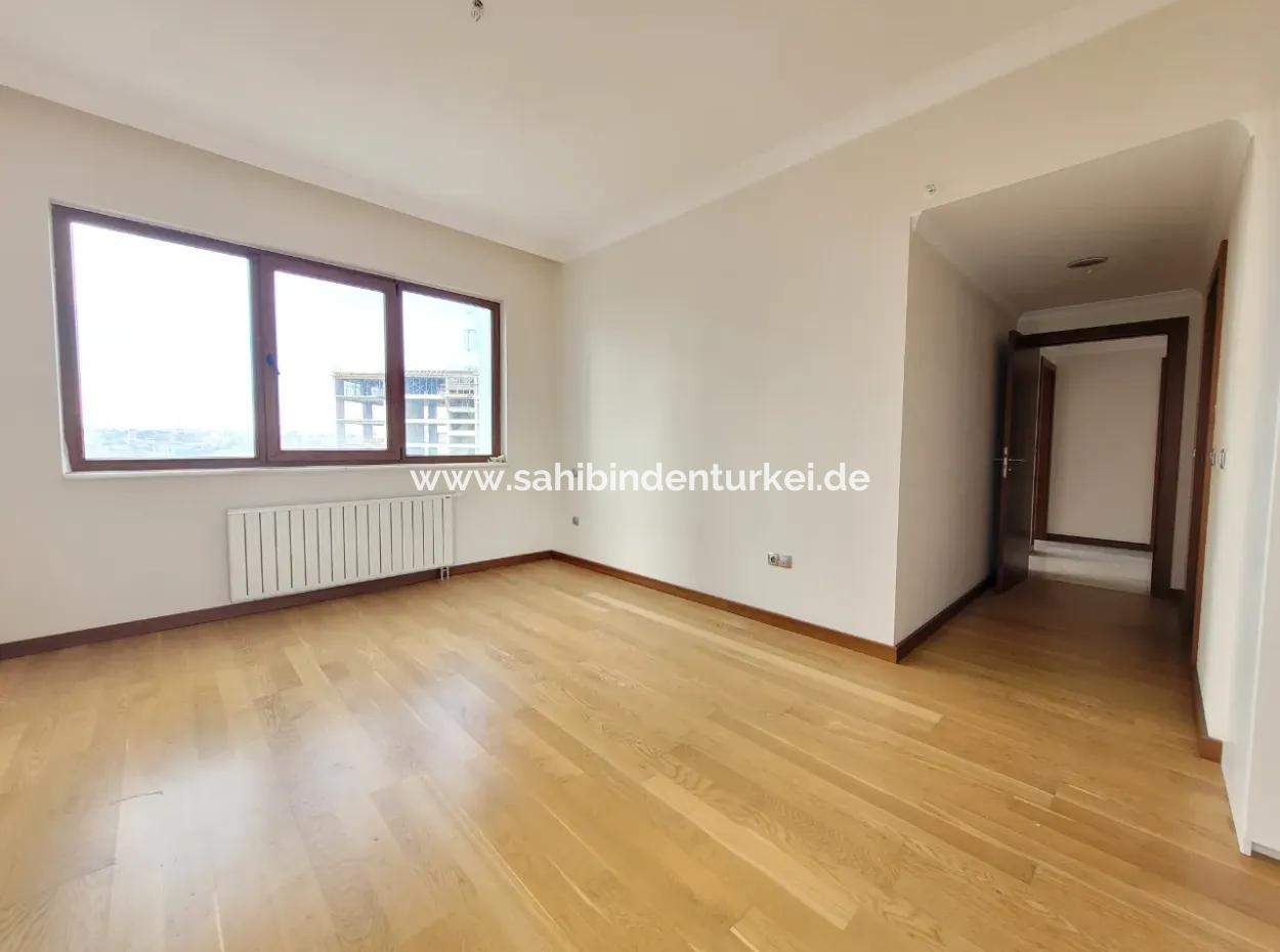 4+1 207 M² Wohnung Mit Seeblick Zum Verkauf Im Vacant İncek Nata