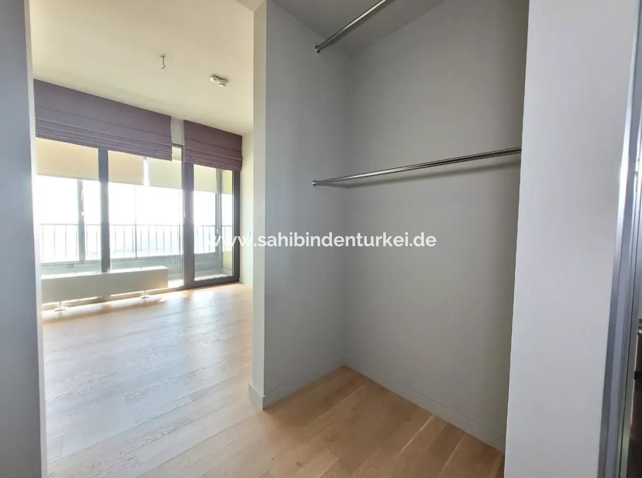 Leeres İncek Loft 1+1  Wohnung Im 11. Stock Mit Seeblick Zu Vermieten