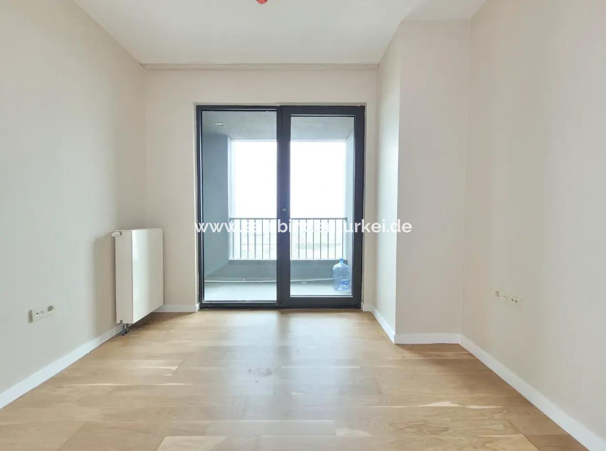 İncek Loft Zum Verkauf 2 1 85 M² Wohnung Mit Fassade Im 22. Stock