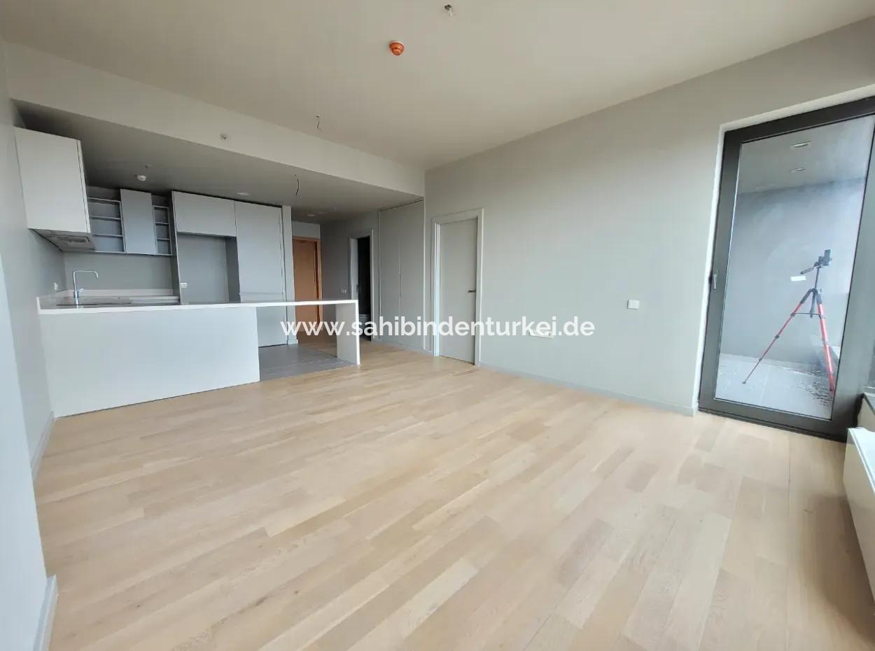 Leerstehendes İncek Loft Zum Verkauf 1+1 Wohnung Im 2. Stock Mit Seeblick