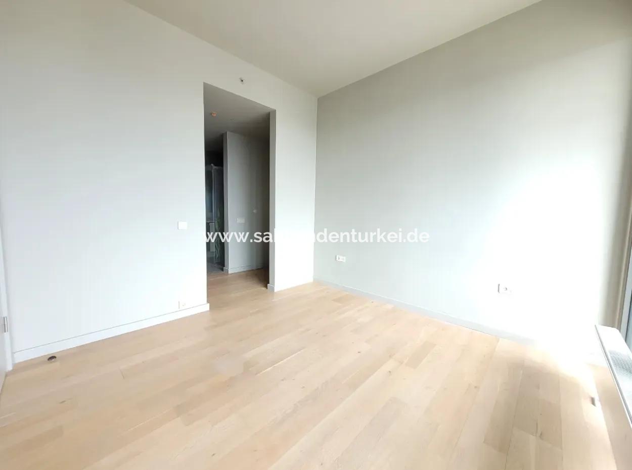 Leerstehendes İncek Loft Zum Verkauf 1+1 Wohnung Im 2. Stock Mit Seeblick
