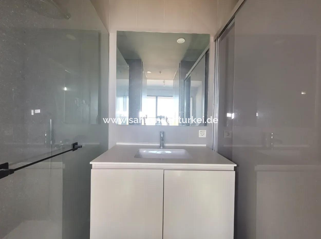 Leerstehendes İncek Loft Zum Verkauf 1+1 Wohnung Im 2. Stock Mit Seeblick