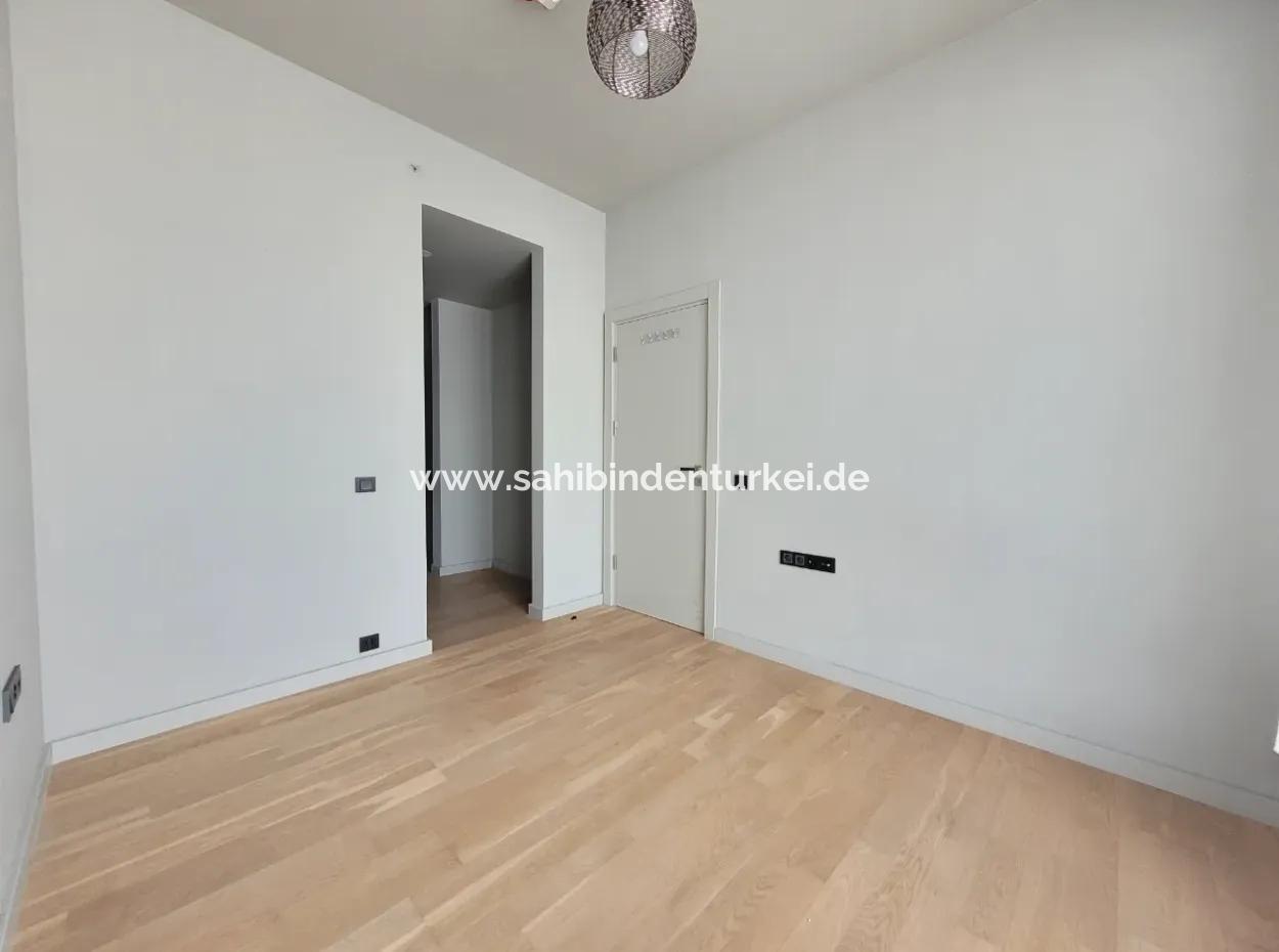 İncek Loft 1+1 14. Stock Wohnung Mit Stadtblick Zu Vermieten