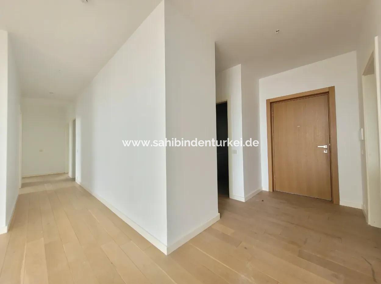 Leeres İncek Loft Zum Verkauf Terrasse 4+1 Blick Auf Mogan 146 M² Wohnung Im 1. Stock