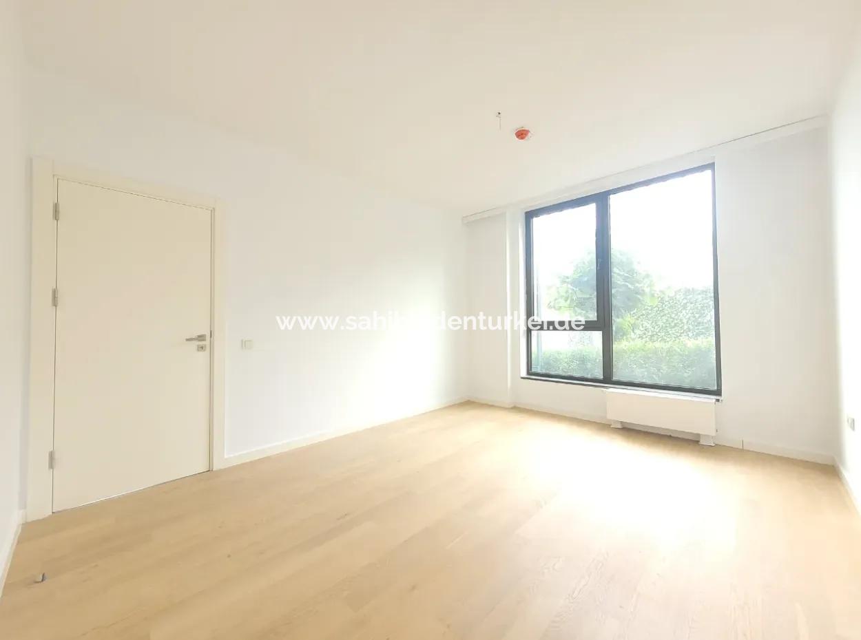 Leeres İncek Loft Zum Verkauf Terrasse 4+1 Blick Auf Mogan 146 M² Wohnung Im 1. Stock
