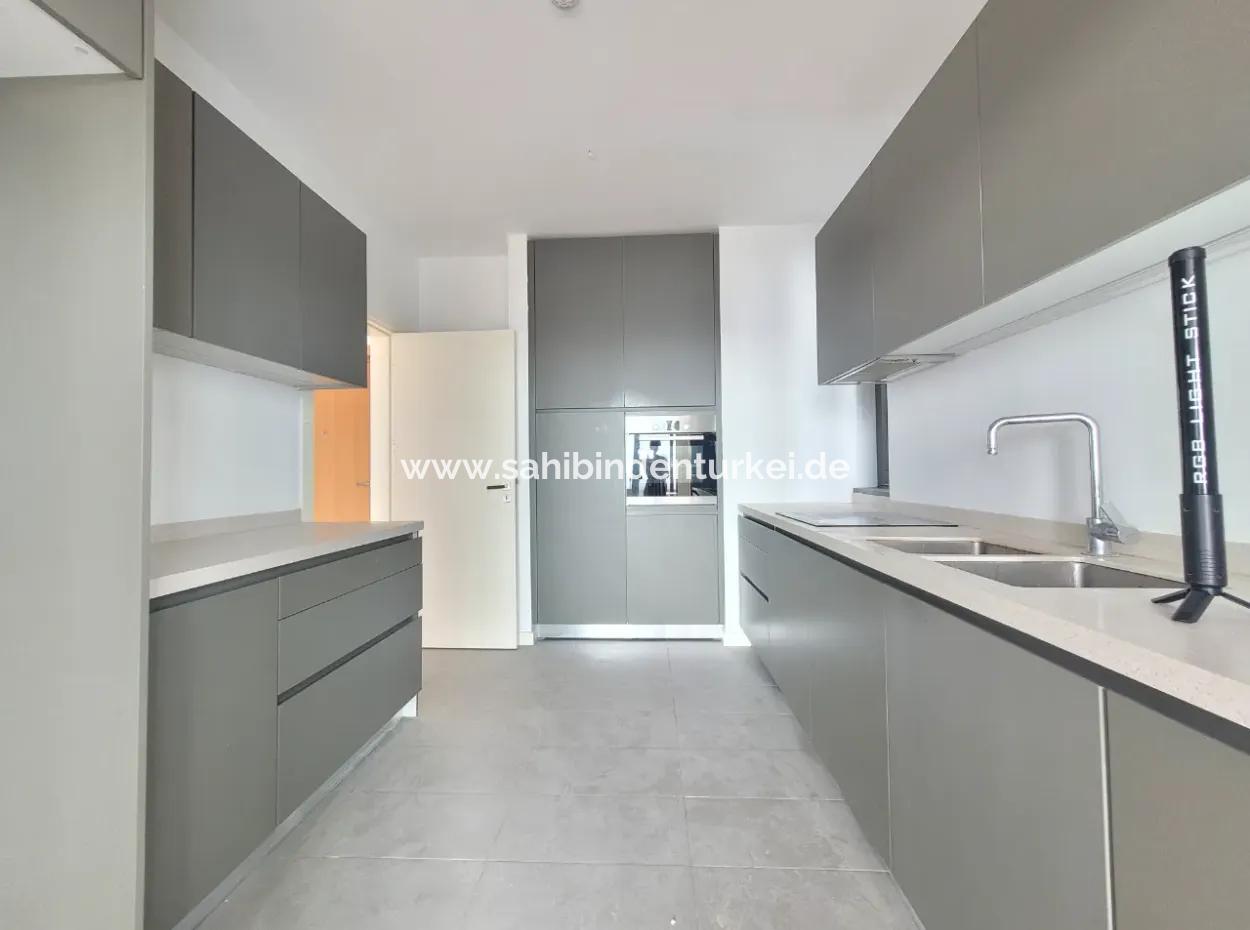 Leeres İncek Loft Zum Verkauf Terrasse 4+1 Blick Auf Mogan 146 M² Wohnung Im 1. Stock