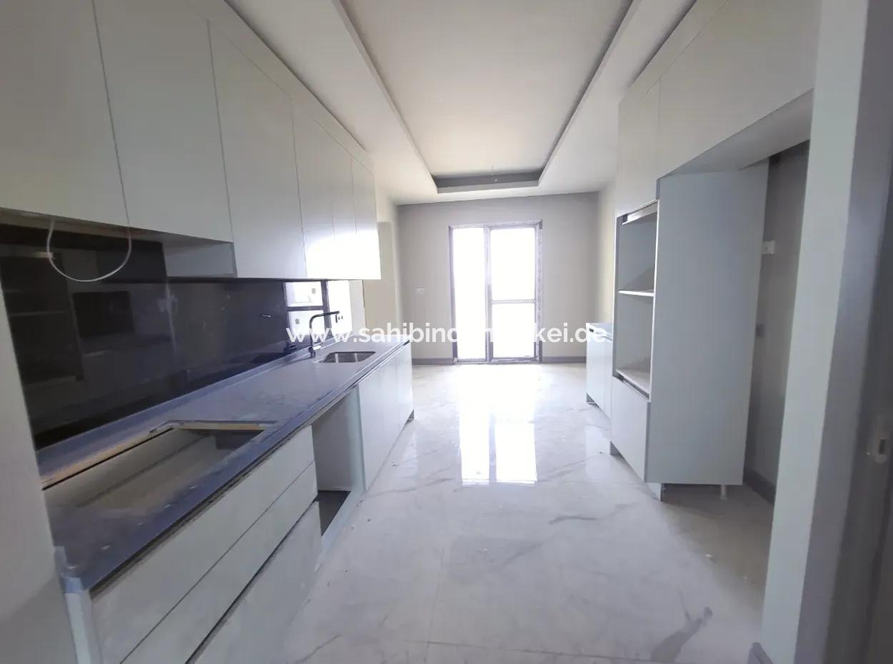Zero City  Kent İncek Zum Verkauf 3+1.124 M² 3. Stock Wohnung Hacılar Nachbarschaft Gölbaşı Ankara