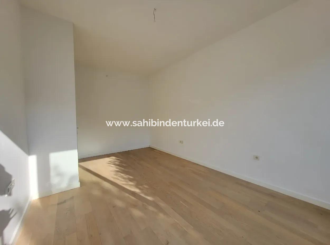 İncek Loft Geeignet Zum Verkauf 2,5+1 Erdgeschoss-Wohnung Mit Landschaftsansicht 2 Gärten