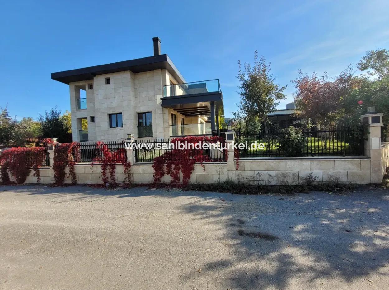 Luxus-Doppelhaus Zum Verkauf Auf Einem 730 M² Großen Grundstück In İncek 4+2 İncek Mahallesi, Gölbaşı, Ankara, Türkei