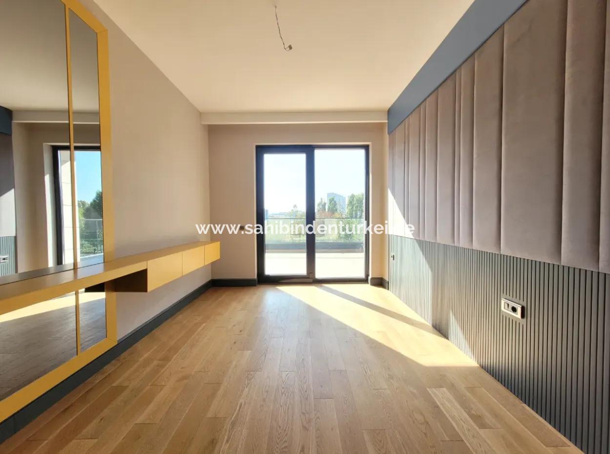 Luxus-Doppelhaus Zum Verkauf Auf Einem 730 M² Großen Grundstück In İncek 4+2 İncek Mahallesi, Gölbaşı, Ankara, Türkei
