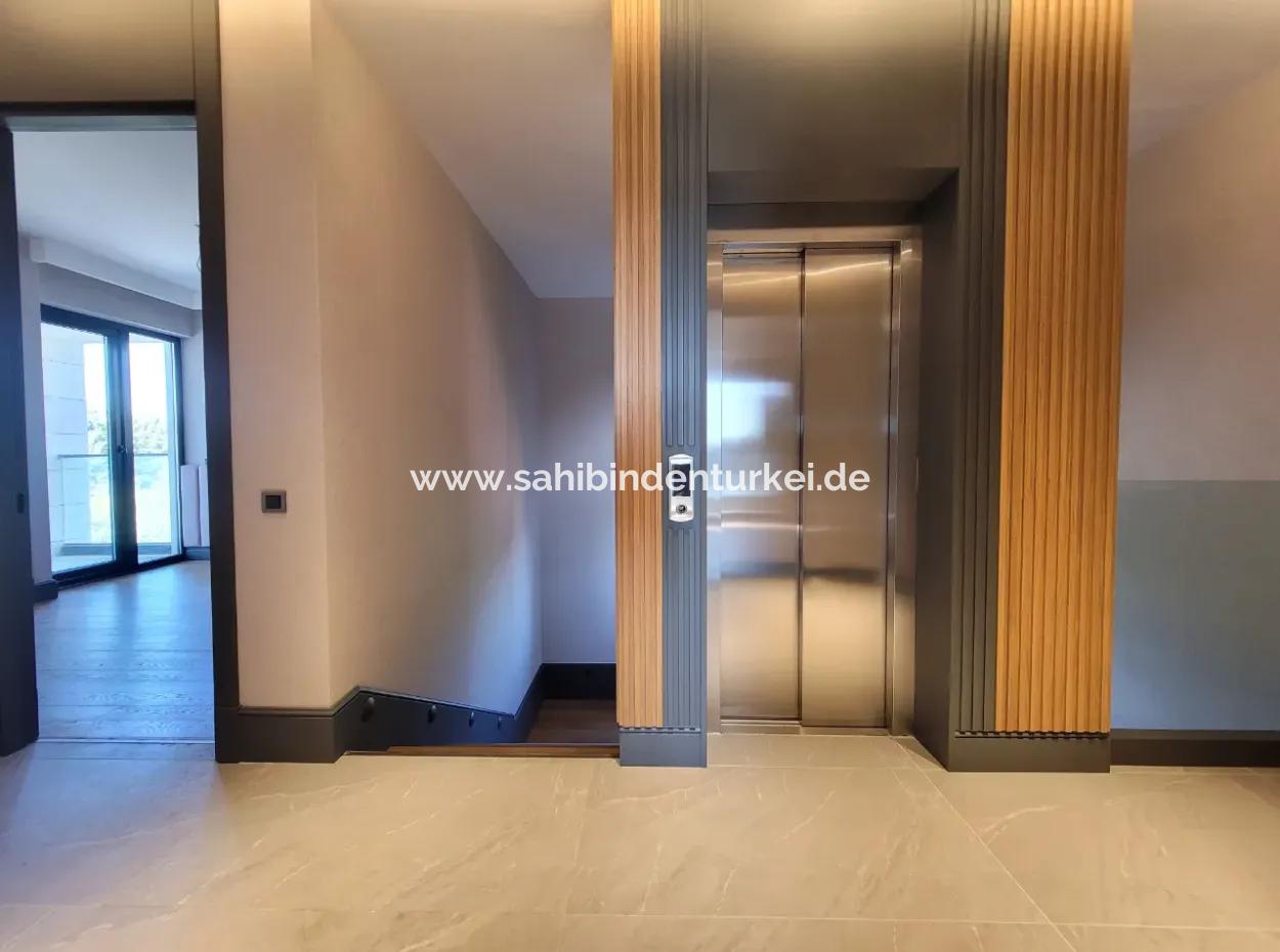 Luxus-Doppelhaus Zum Verkauf Auf Einem 730 M² Großen Grundstück In İncek 4+2 İncek Mahallesi, Gölbaşı, Ankara, Türkei