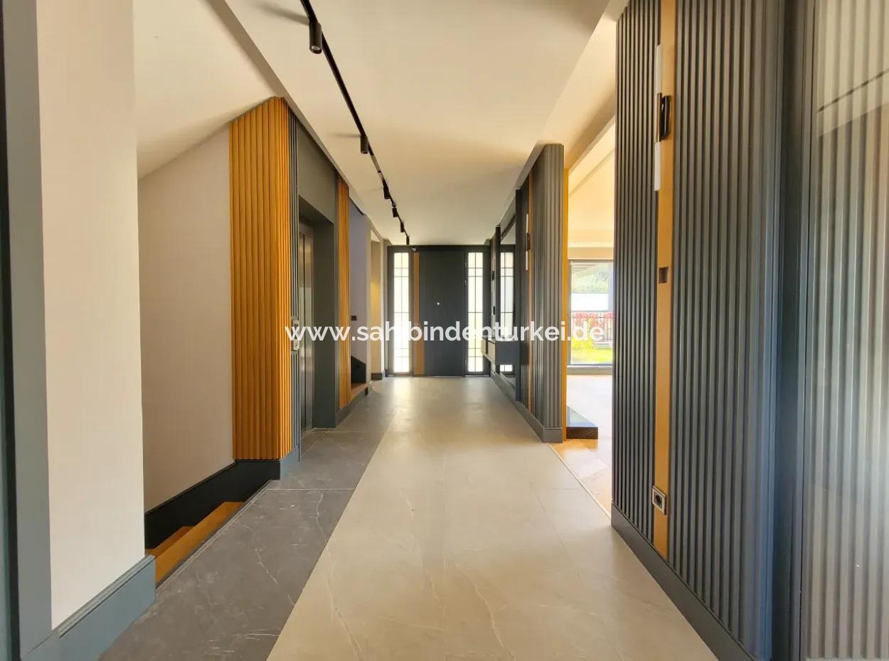 Luxus-Doppelhaus Zum Verkauf Auf Einem 730 M² Großen Grundstück In İncek 4+2 İncek Mahallesi, Gölbaşı, Ankara, Türkei