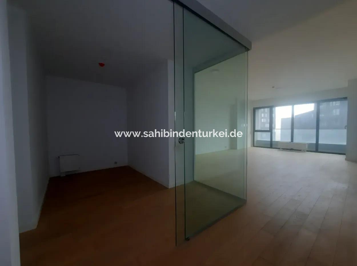 2,5+1 Mieterlose Wohnung Mit Blick Auf Die Landschaft Zum Verkauf Im İncek Loft-Komplex