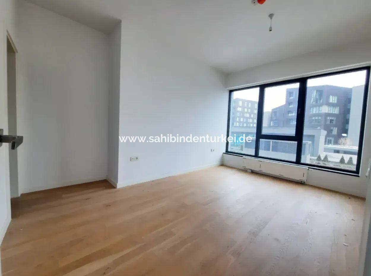 Incek Loft 3+1 Garden Duplex Apartment Mit Stadtblick Zum Verkauf