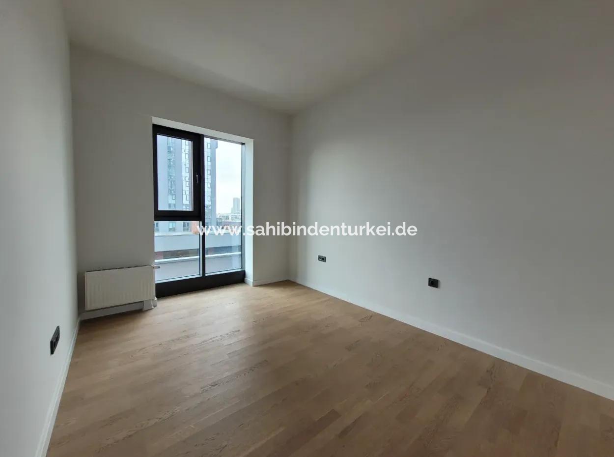 3+1 110 M² Wohnung Im 20. Stock Mit Blick Auf Den Boulevard Zum Verkauf Im Loft-Komplex Beytepe İncek Bulvar