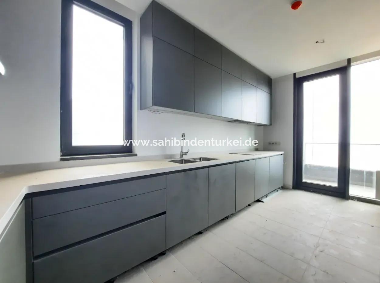 5,5+1  Maisonette-Wohnung Im 2. Stock Mit Blick Auf Die Landschaft Zum Verkauf Im İncek Loft-Komplex