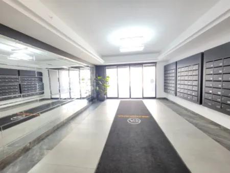 Taşpinar Mah. Faras Panora Luxuriös Gebaute Wohnung Zum Verkauf 4,5+1 Wohnung Im 7. Stock Gölbaşi Ankara