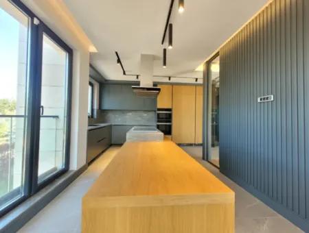 Luxus-Doppelhaus Zum Verkauf Auf Einem 730 M² Großen Grundstück In İncek 4+2 İncek Mahallesi, Gölbaşı, Ankara, Türkei