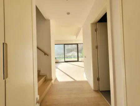 Traumhafte 2+1 Garten-Maisonette-Wohnung Mit Luxusausstattung In Gölbaşı / Ankara /Türkei