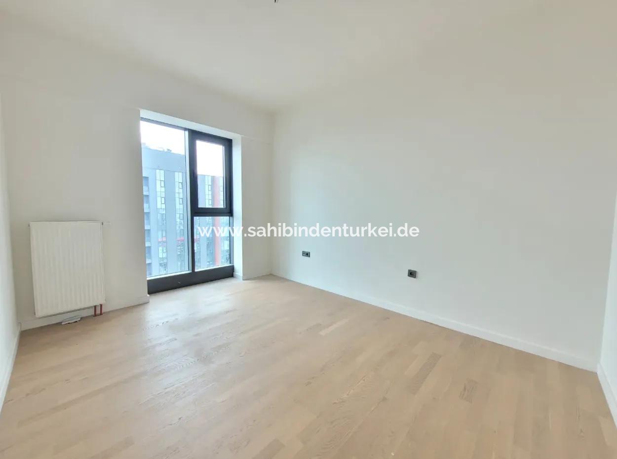 4+1 20 Th Floor Tenantless Apartment For Sale In Beytepe İncek Bulvar Loft Complex