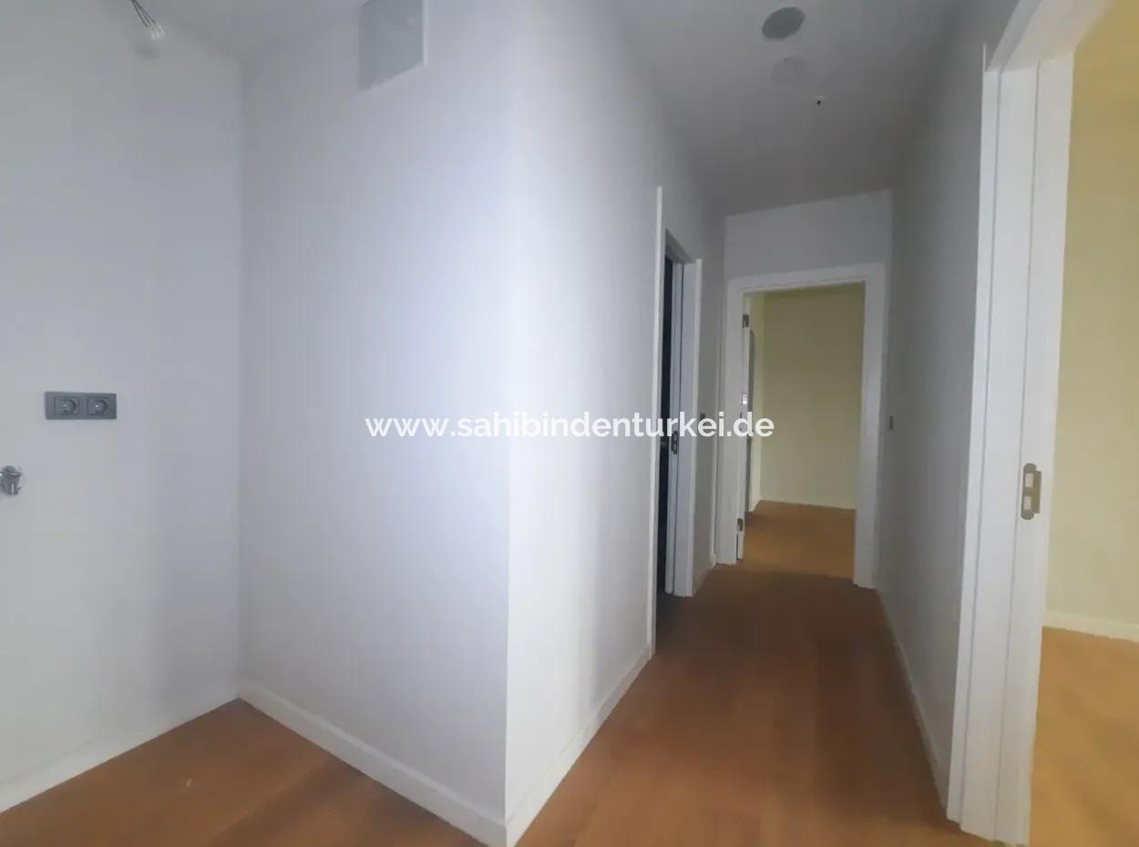 110 M2 2+1 Villa For Sale In Beytepe İncek Bulvar Loft Site Garden Floor Tenantless Apartment