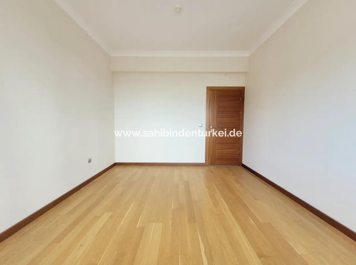 4+1 207 M² Lake View Apartment For Sale In Vacant İncek Nata