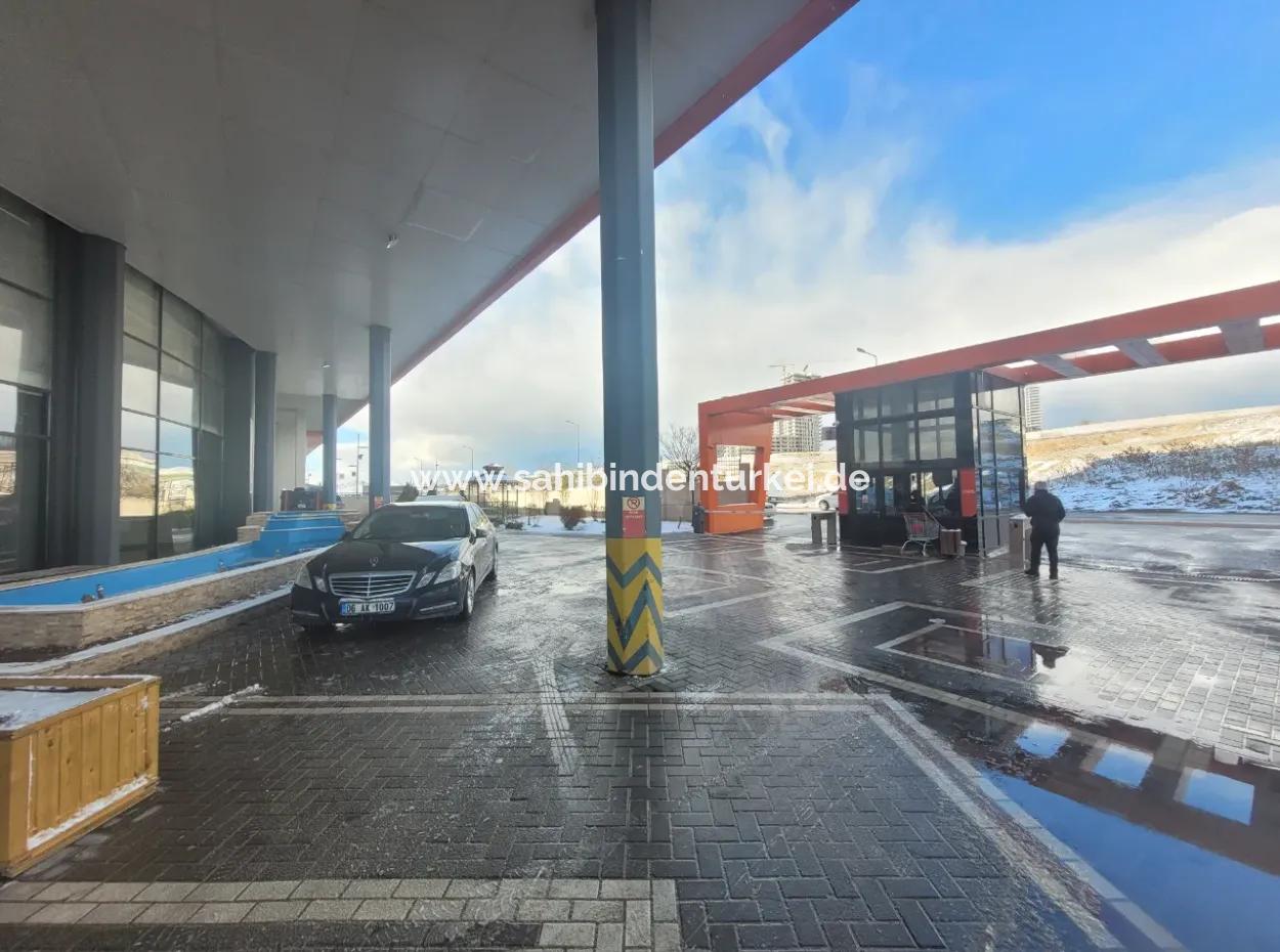 Vacant Luxury Furnished İncek Prestige  18Th Floor Apartment For Rent 1+1 62 M²