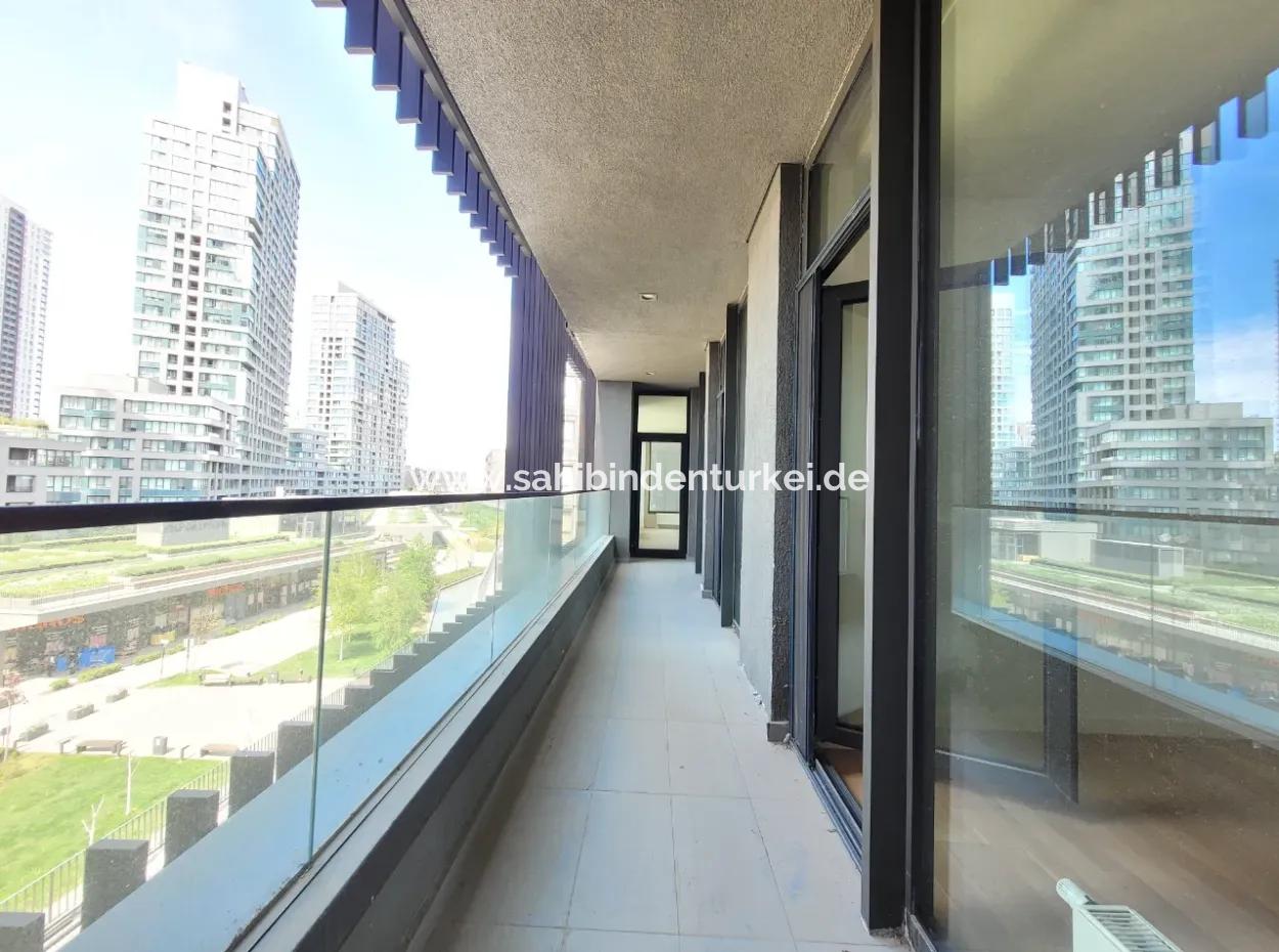 İncek Loft For Sale 3.5+1 140 M² 3Rd Floor Landscape Facade Apartment
