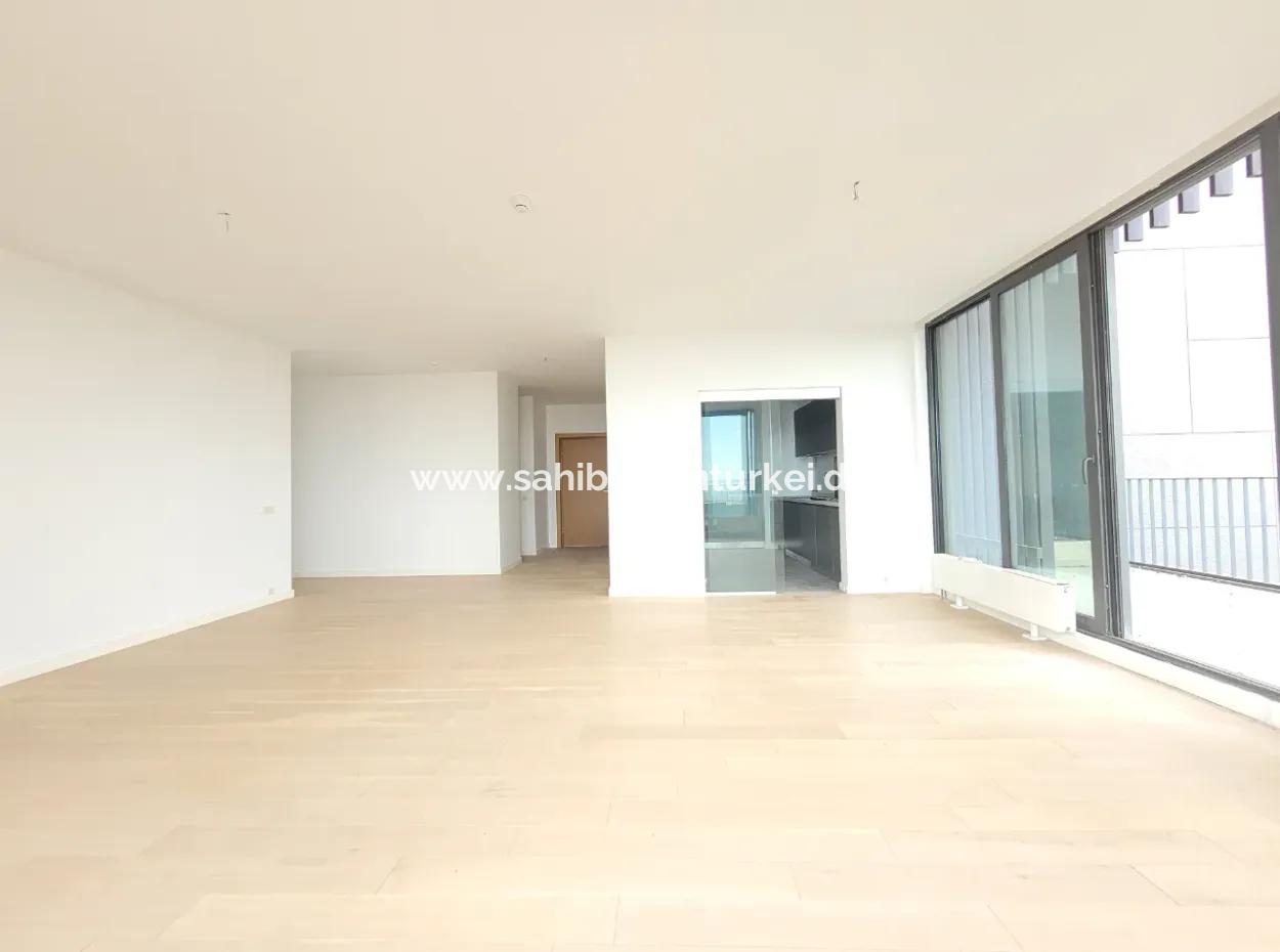 Empty İncek Loft For Sale Terrace 4+1 Mogan View 146 M² 1St Floor Apartment