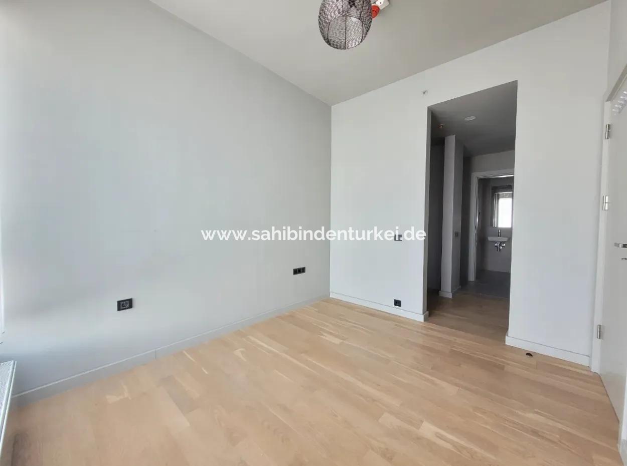 İncek Loft For Sale 1+1 City View 20Th Floor Flat