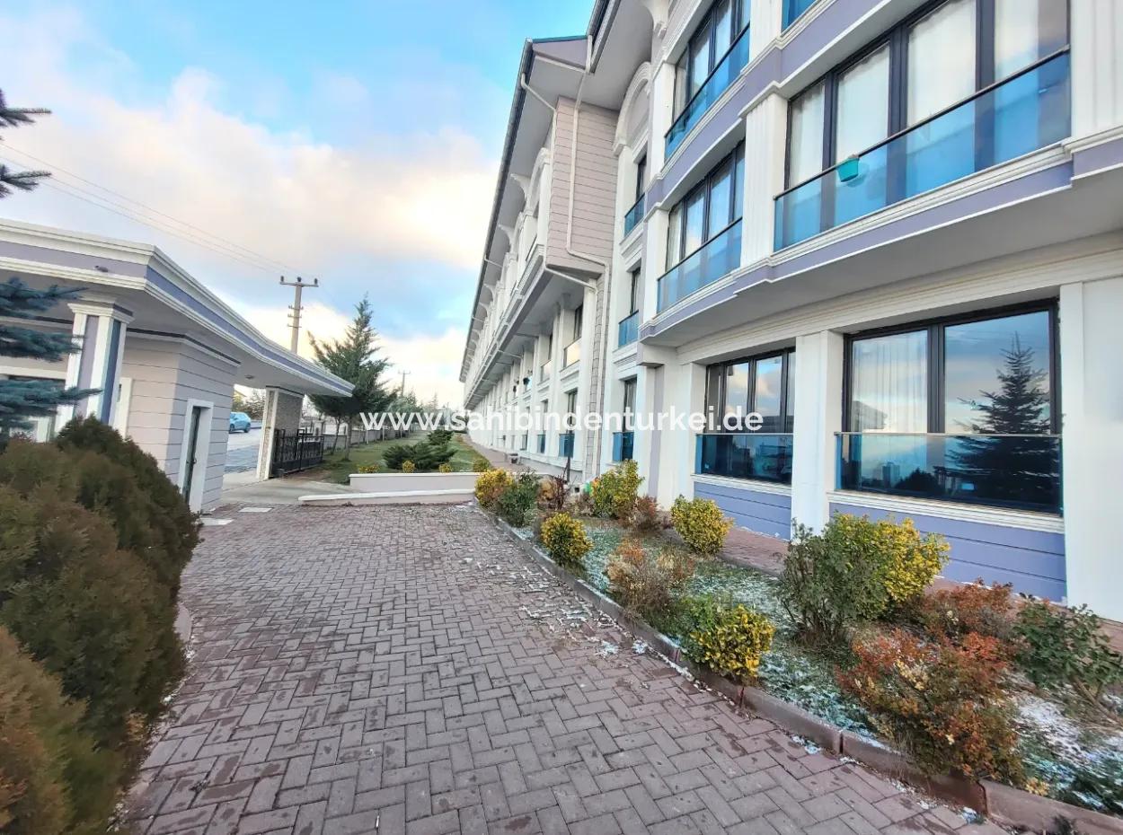 Empty İncek Single Building Venus Residence Furnished For Rent 1+1 Flat Office Kızılcaşar Gölbaşı Ankara