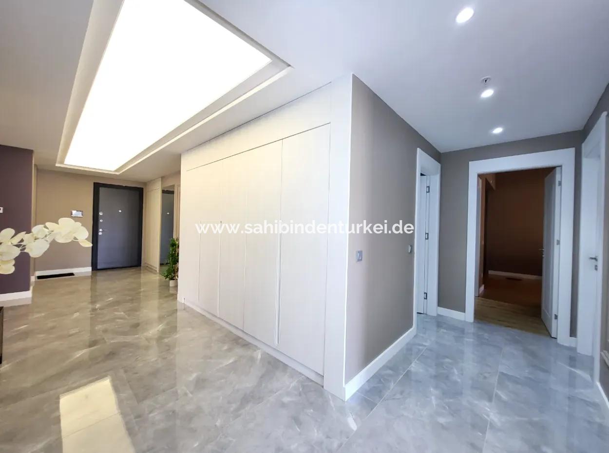 Taşpinar Mah. Faras Panora Luxury Built Flat For Sale 4,5+1 7Th Floor Apartment Gölbaşi Ankara