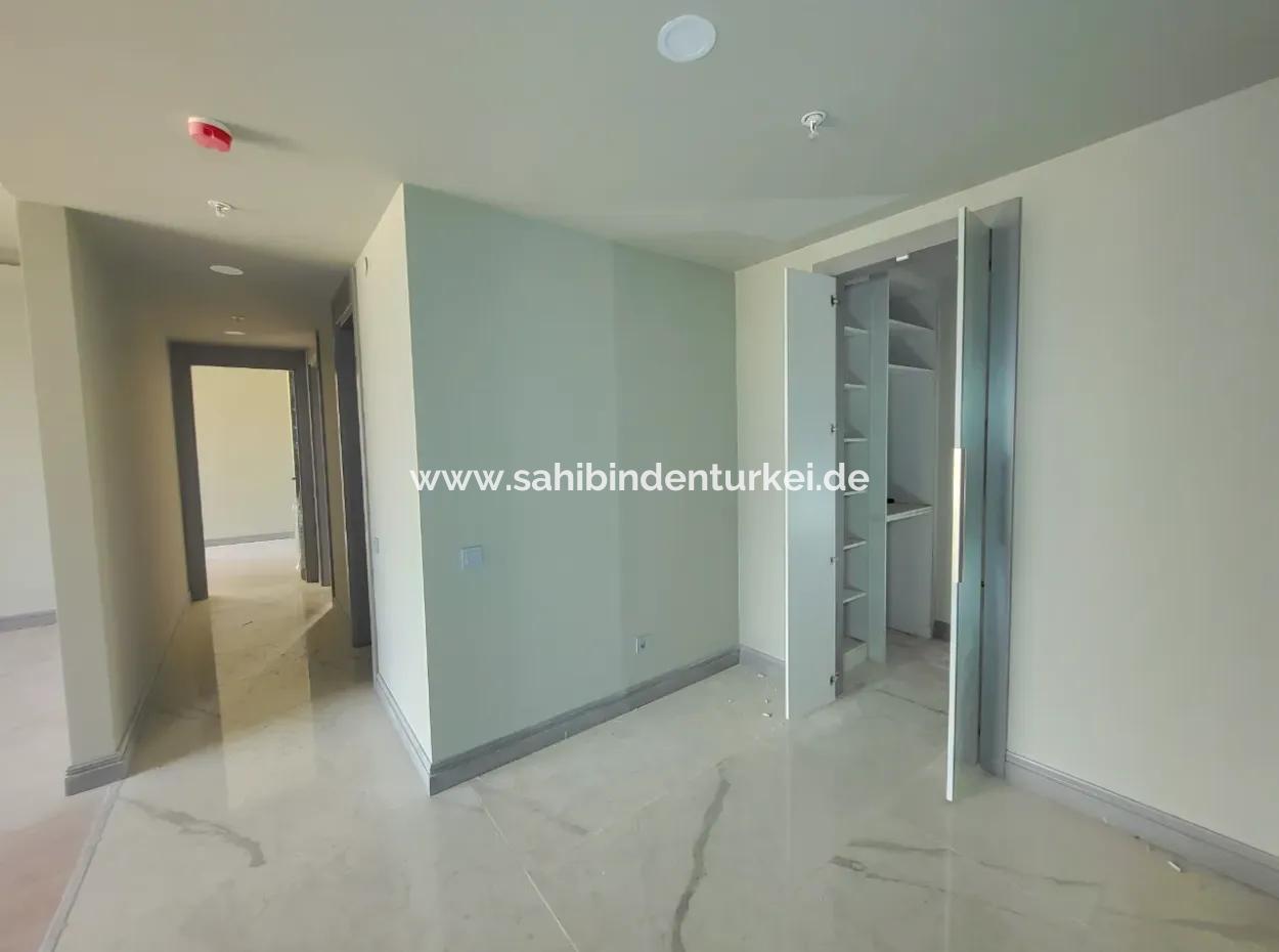 Zero City İncek For Sale 3+1 Landscape View 124 M2 3Rd Floor Flat Hacılar Neighborhood Gölbaşı Ankara