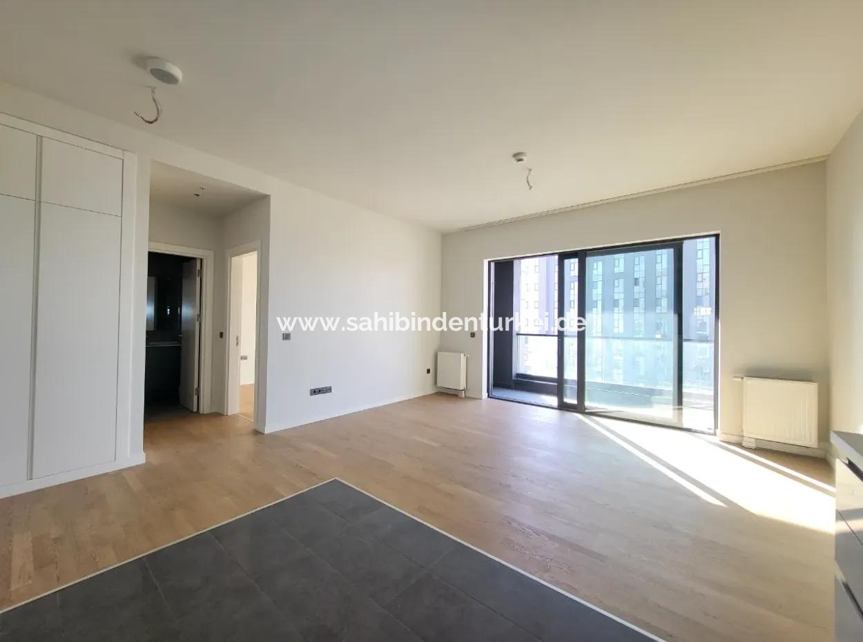 For Rent Beytepe İncek Bulvar Loft For Sale 1+1 45 M² 18Th Floor Flat