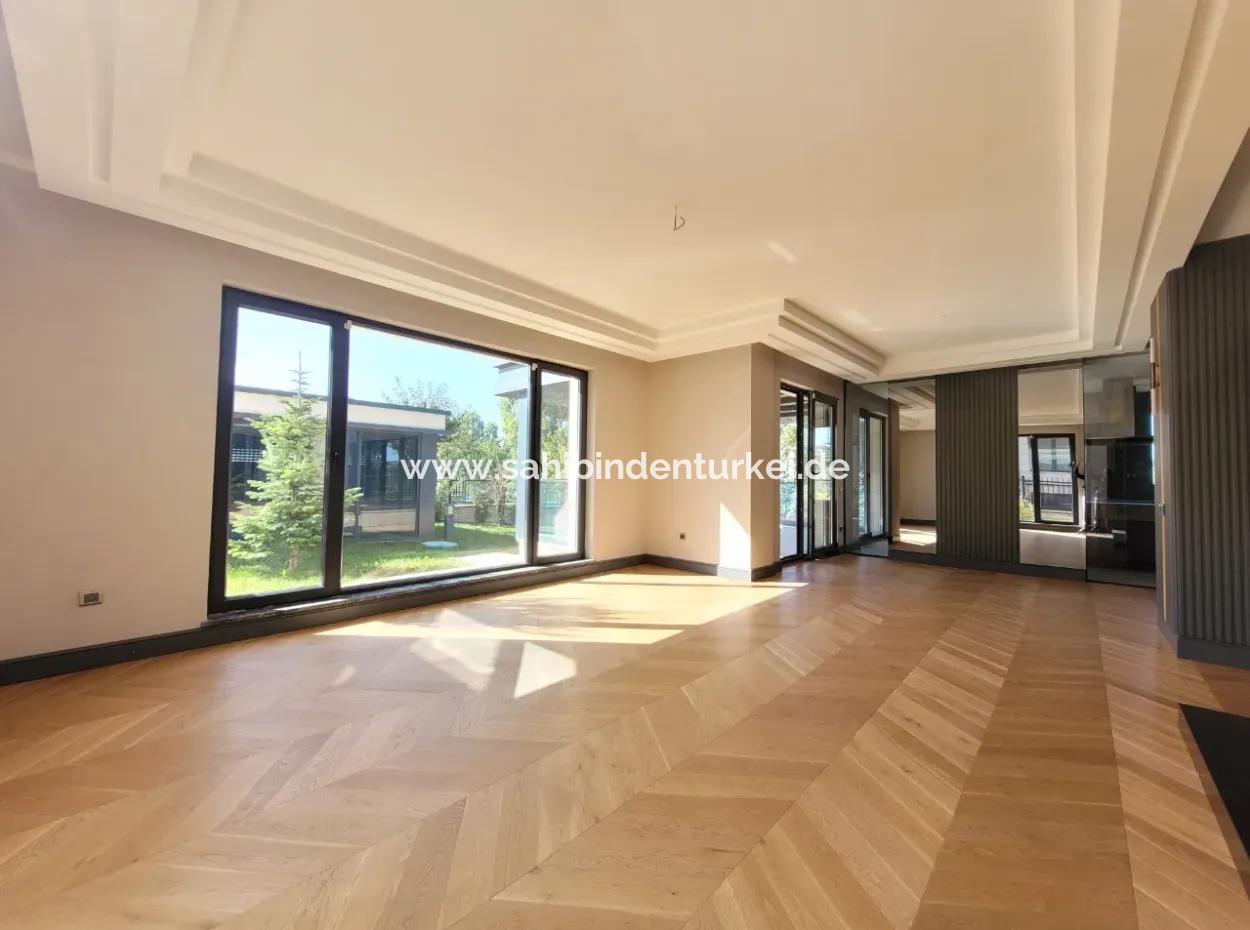 Luxury Duplex Villa For Sale On 730 M² Plot In İncek 4+2 İncek Mahallesi Gölbaşı Ankara Turkey