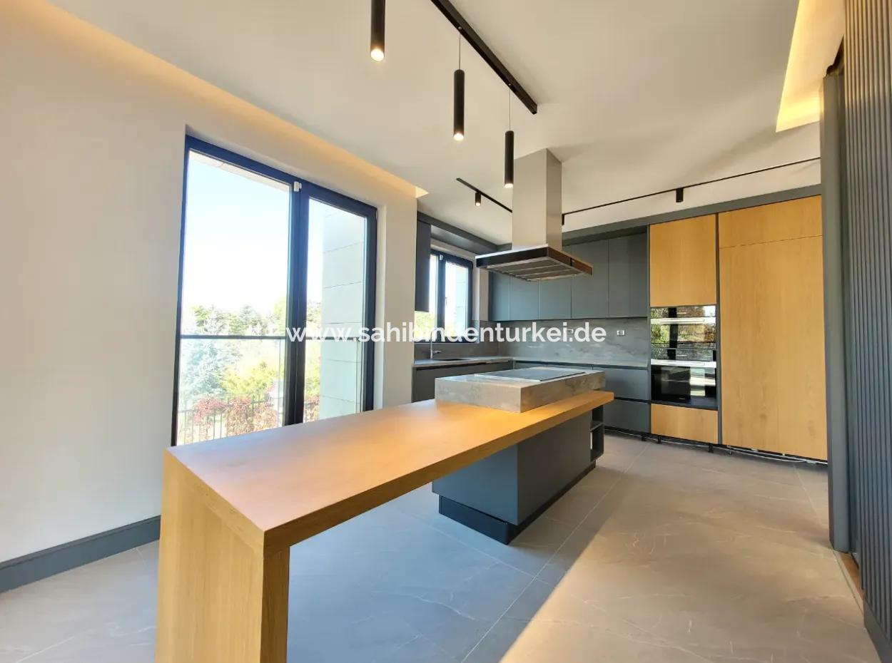 Luxury Duplex Villa For Sale On 730 M² Plot In İncek 4+2 İncek Mahallesi Gölbaşı Ankara Turkey