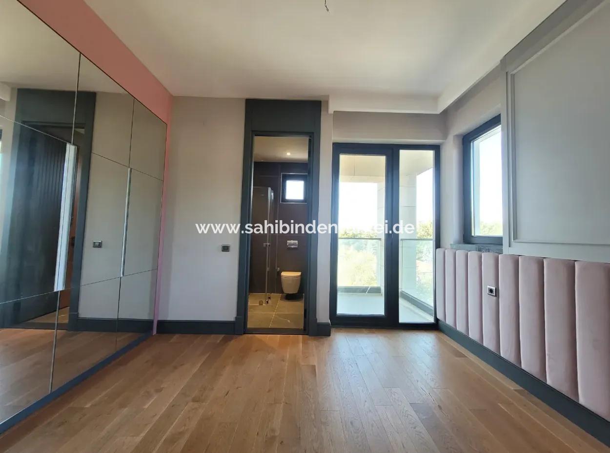 Luxury Duplex Villa For Sale On 730 M² Plot In İncek 4+2 İncek Mahallesi Gölbaşı Ankara Turkey