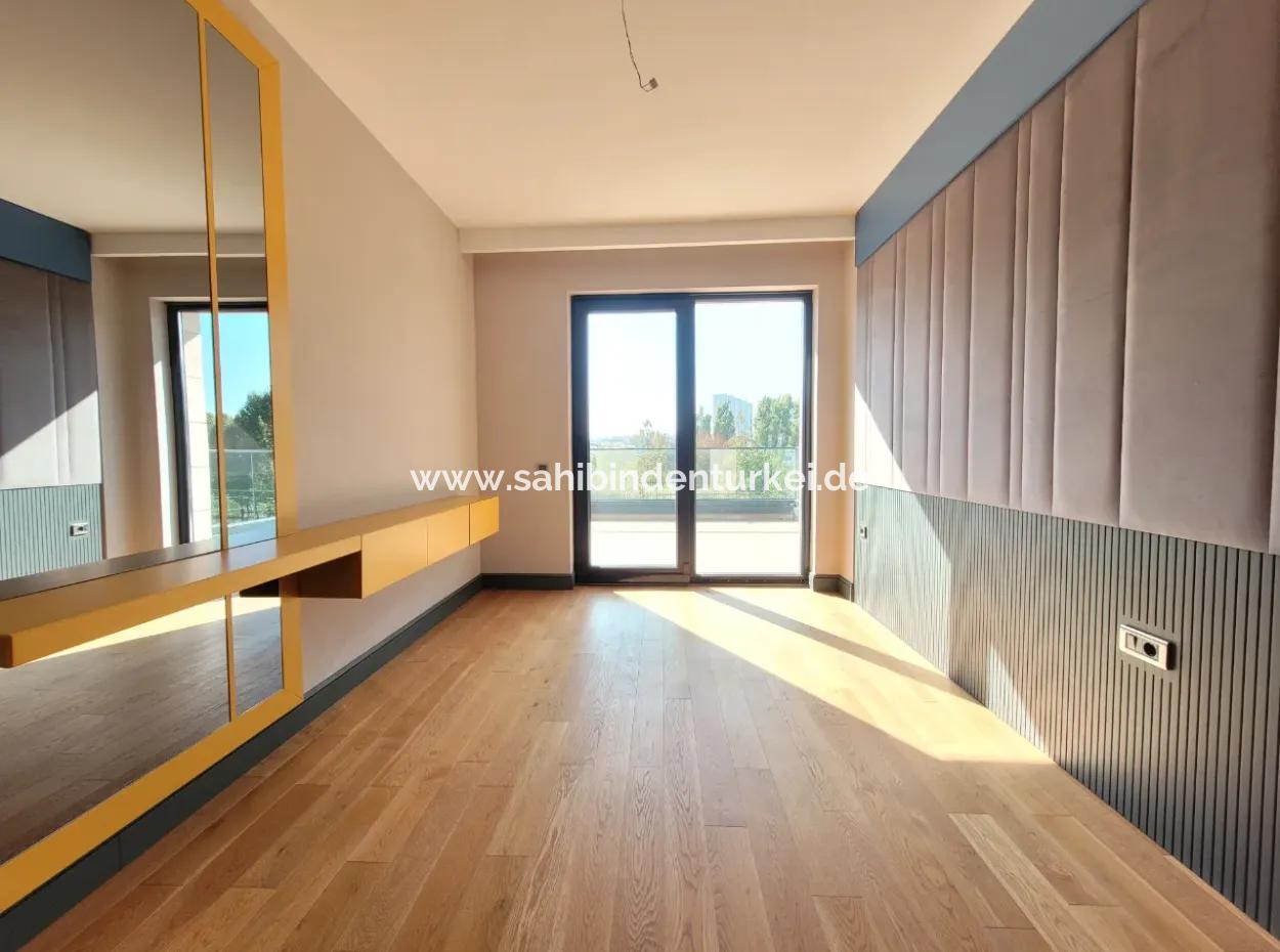 Luxury Duplex Villa For Sale On 730 M² Plot In İncek 4+2 İncek Mahallesi Gölbaşı Ankara Turkey